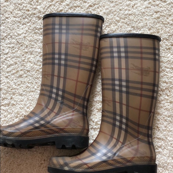 Burberry Rain Boots - Picture 4 of 10